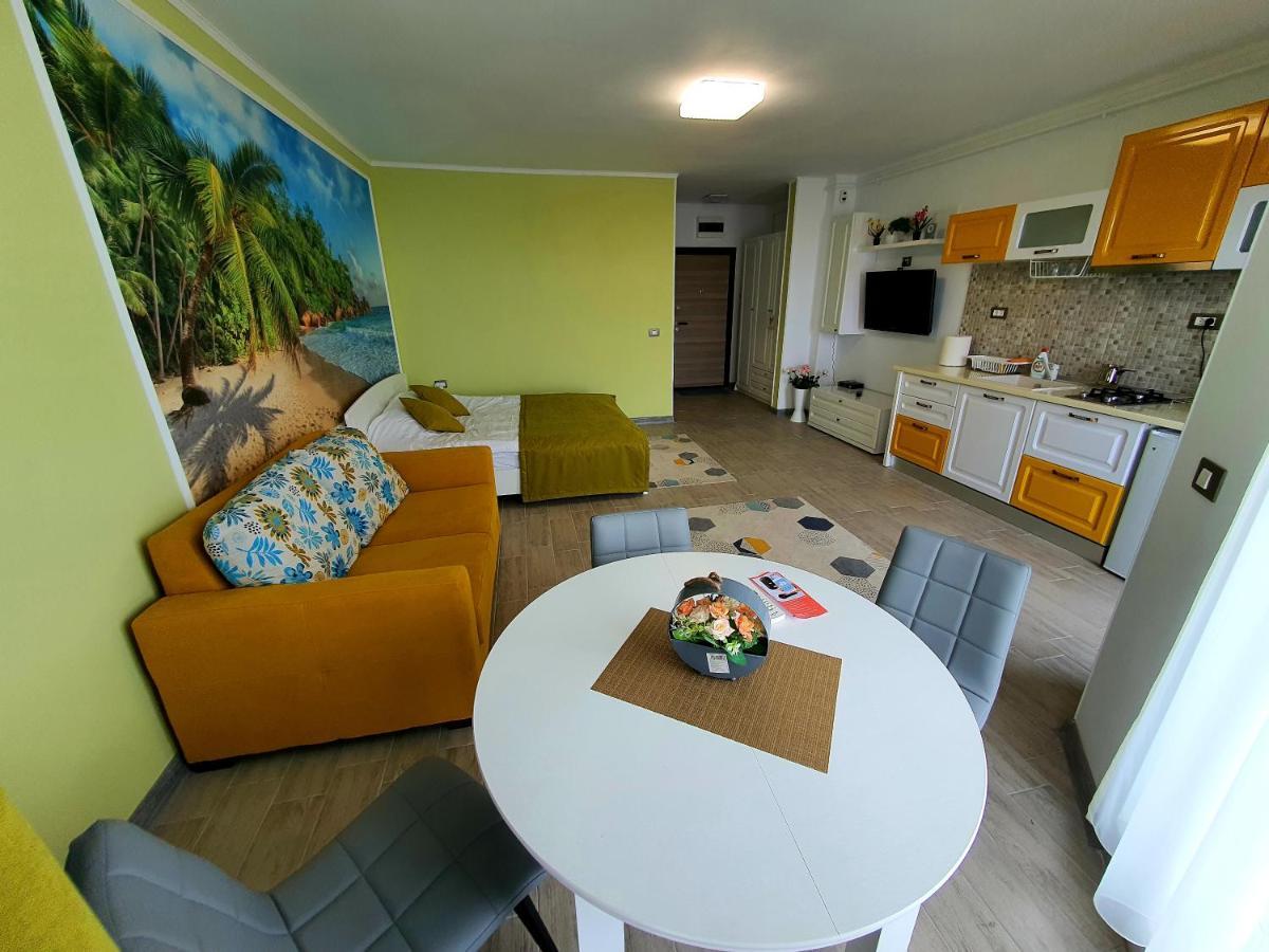 Alezzi Majestic Apartments 115 Năvodari Kültér fotó